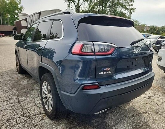 2021 Jeep Cherokee Latitude Lux photo 3