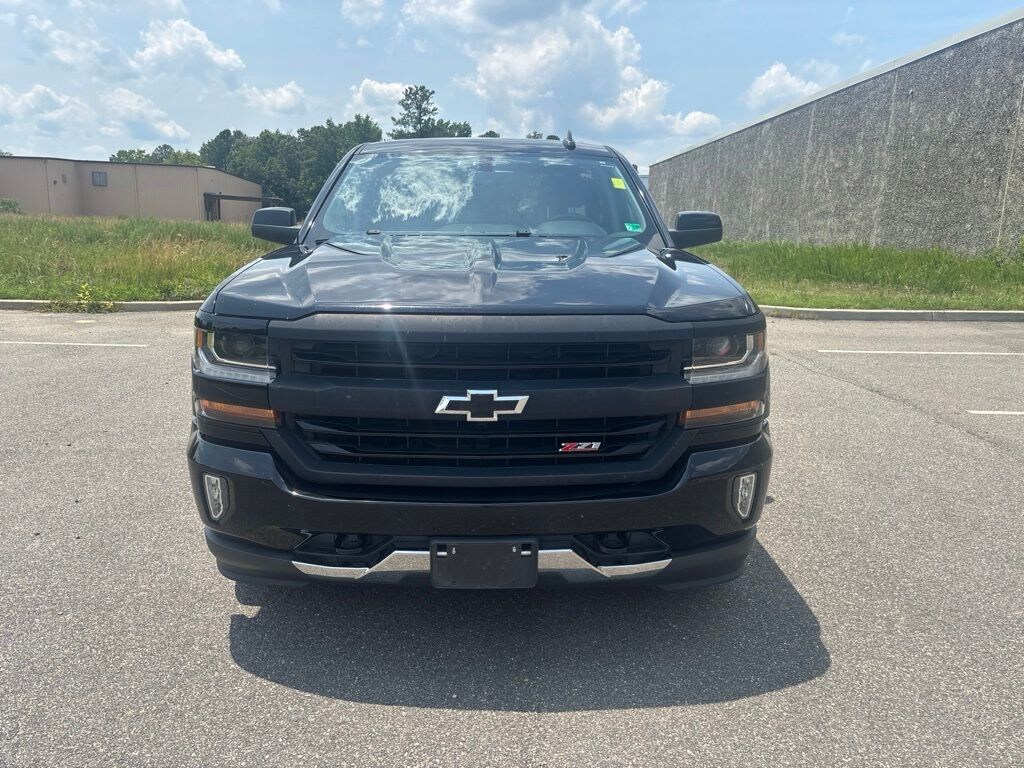 Used 2017 Chevrolet Silverado 1500 LT w/1LT Truck Crew Cab