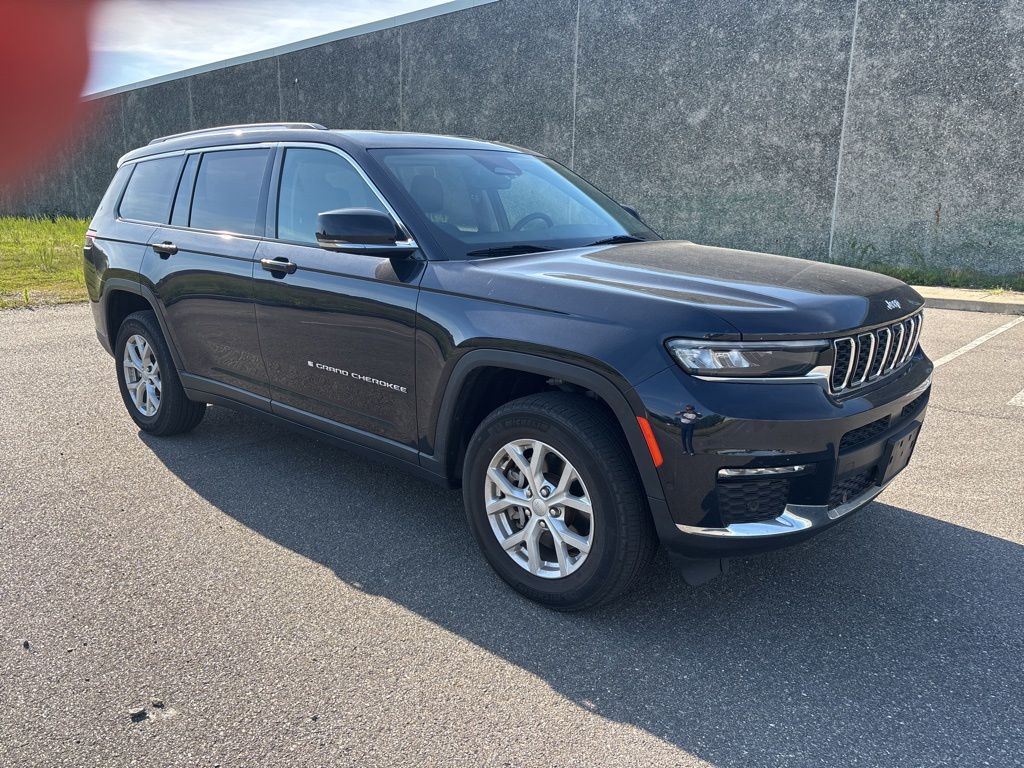 2023 Jeep Grand Cherokee L Limited 4x4's photo