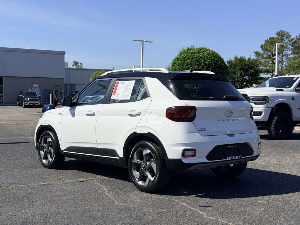 Used 2025 Hyundai Venue Limited SUV