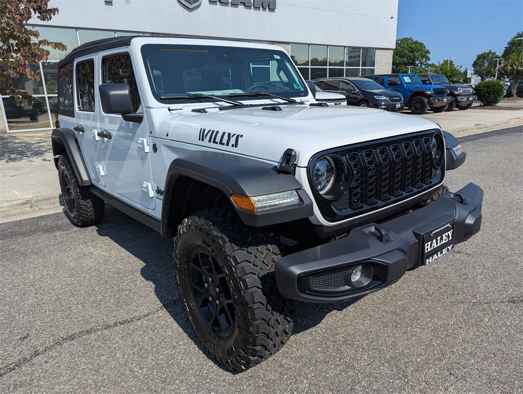 2025 Jeep Wrangler Willys photo 2
