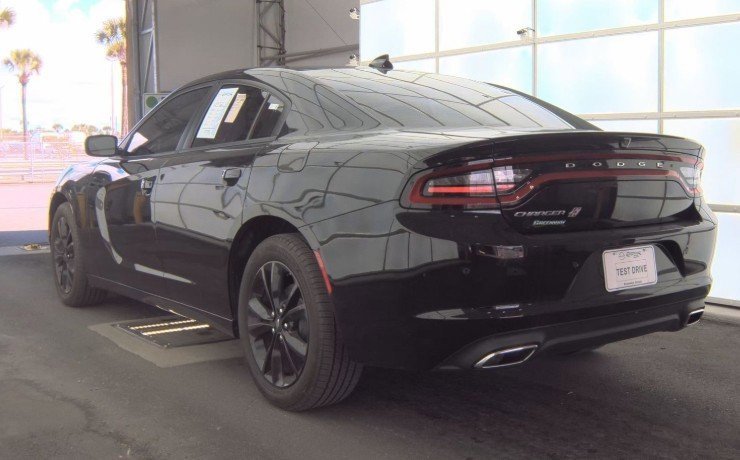 2023 Dodge Charger SXT AWD photo 2