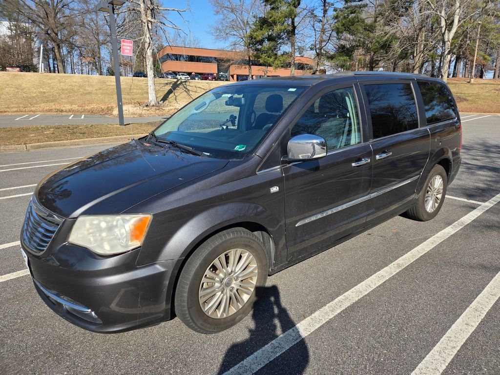 Used 2014 Chrysler Town & Country Touring-L Van