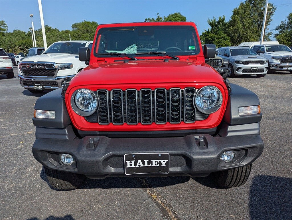 2025 Jeep Wrangler Sport S photo 3