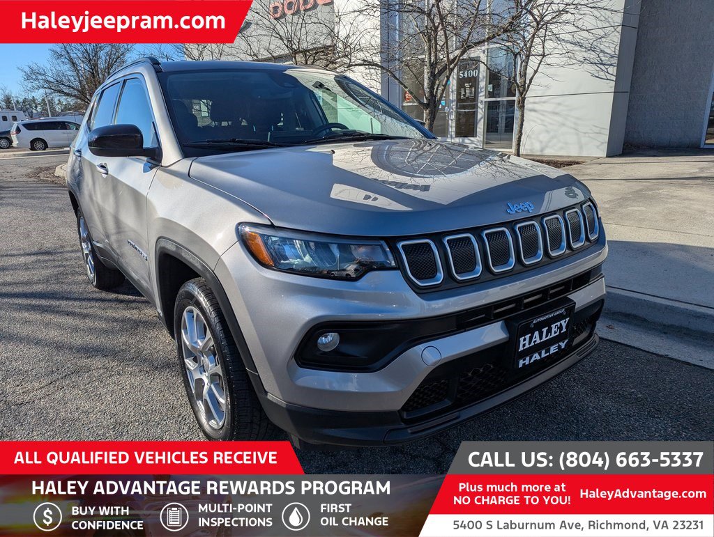 2022 Jeep Compass Latitude Lux's photo
