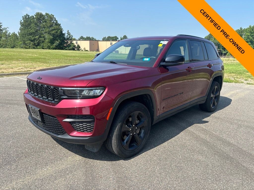 Certified 2023 Jeep Grand Cherokee Laredo SUV