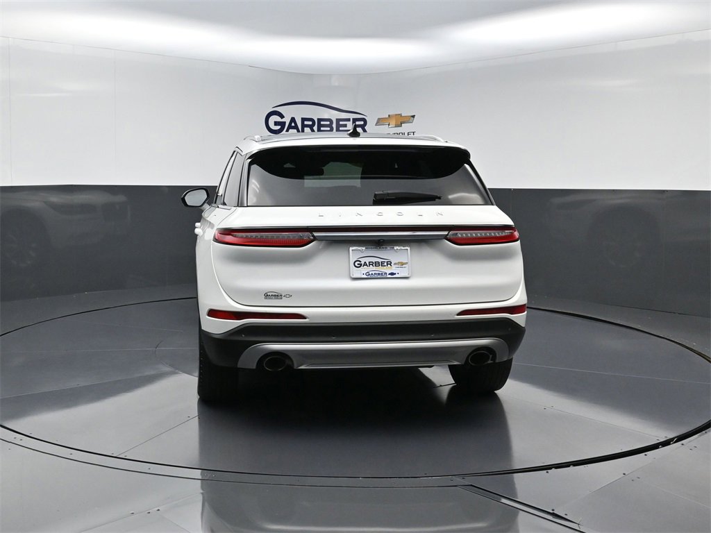 2021 Lincoln Corsair Standard photo 3