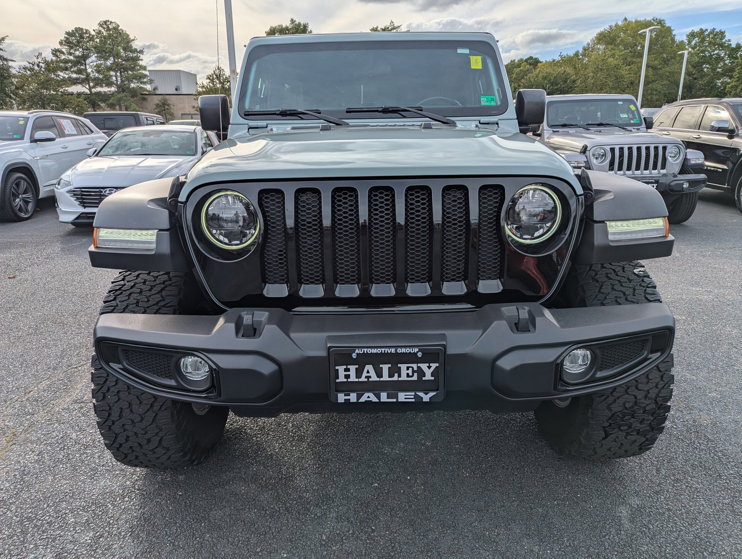 2023 Jeep Wrangler Sport photo 2