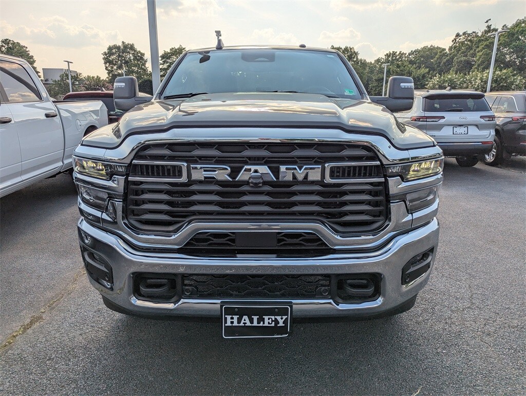 2025 Ram 2500 Big Horn photo 3