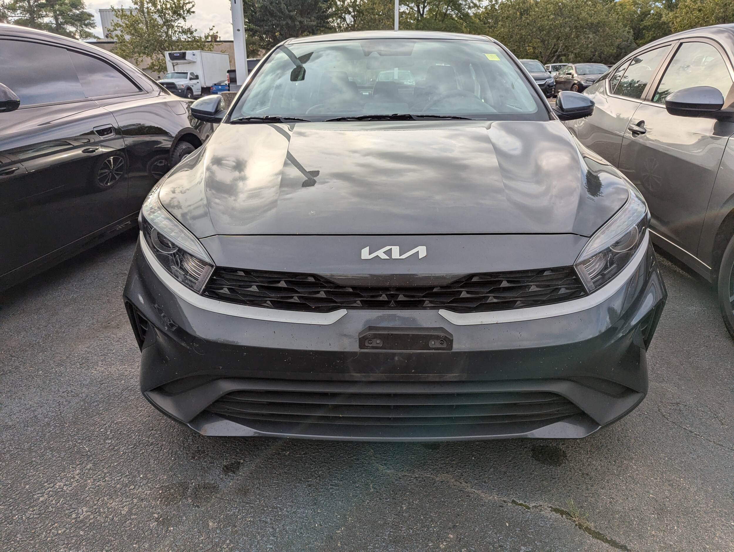 2024 Kia Forte LXS photo 2