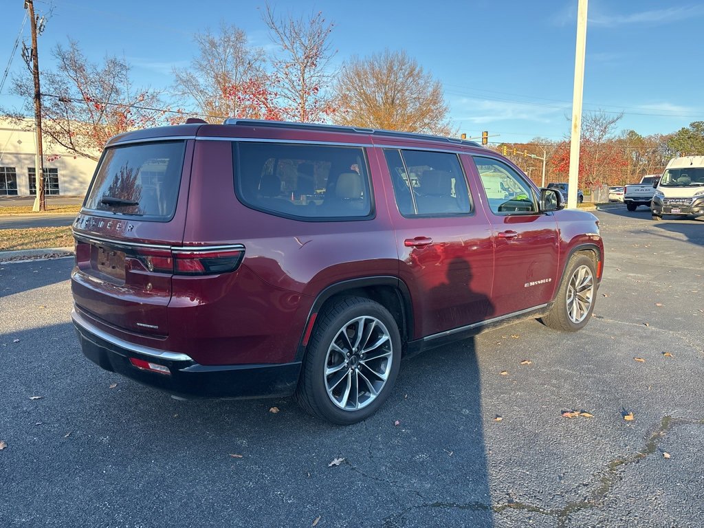 2022 Jeep Wagoneer Series III photo 2