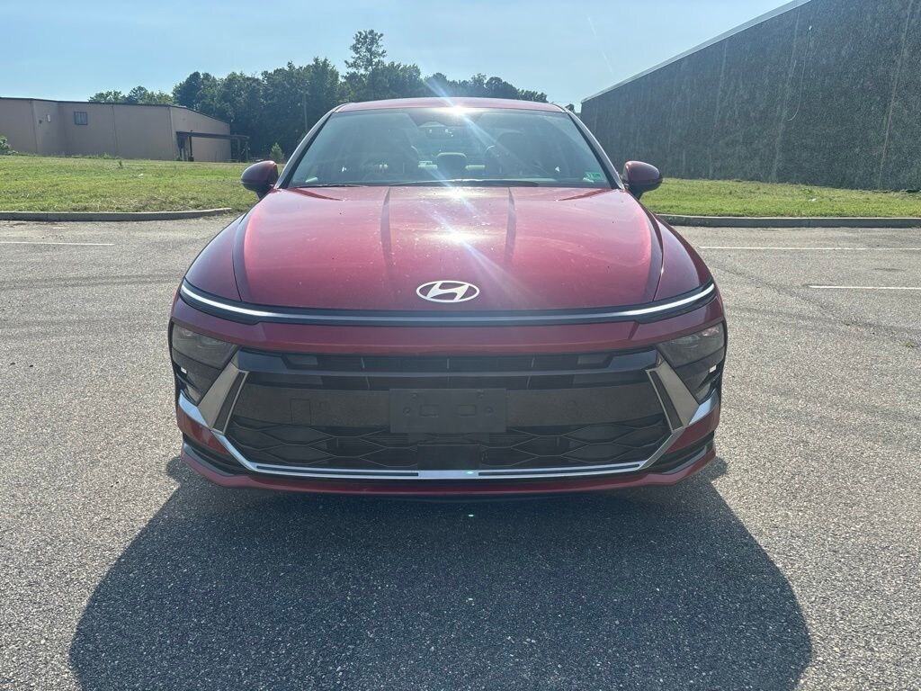 Used 2024 Hyundai Sonata Hybrid SEL Sedan
