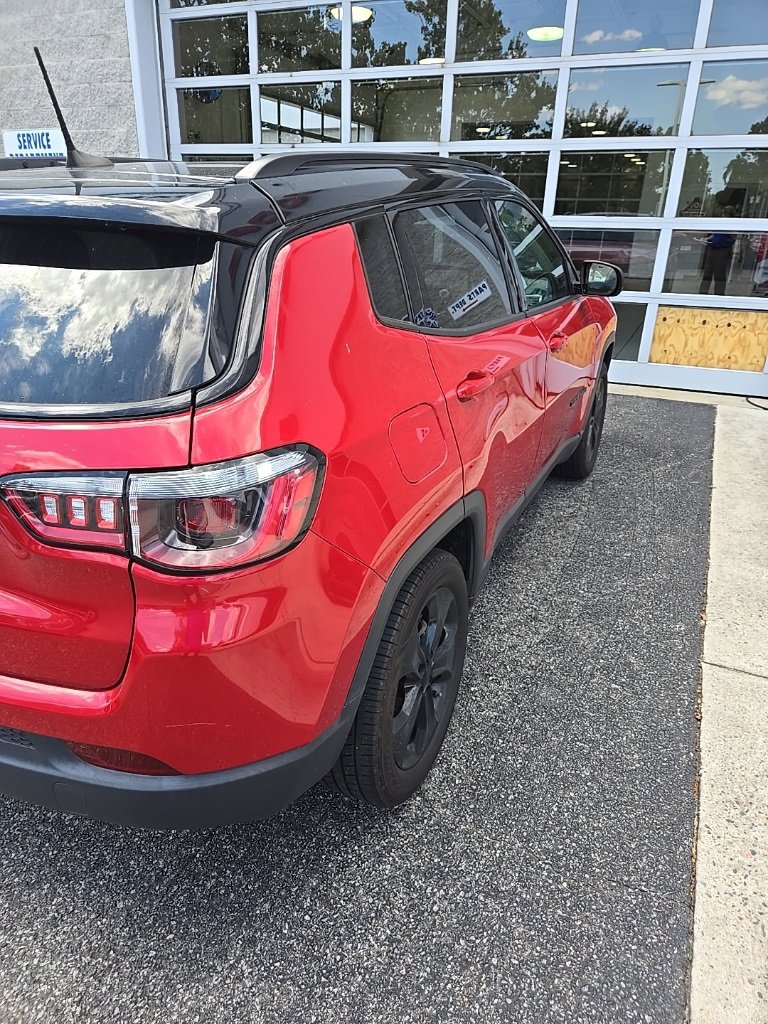 2021 Jeep Compass Latitude photo 3