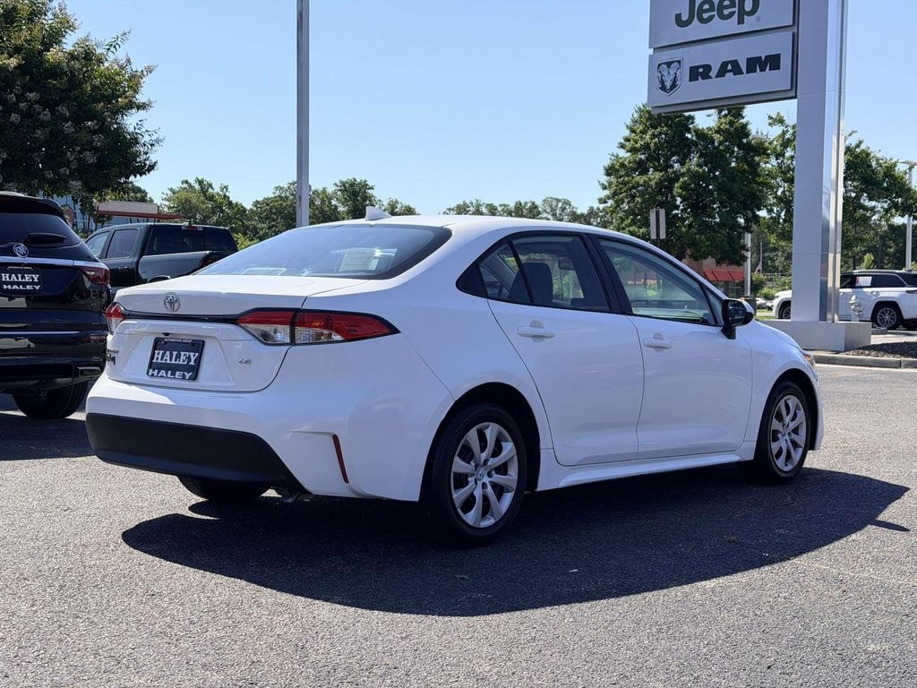 Used 2023 Toyota Corolla LE Sedan