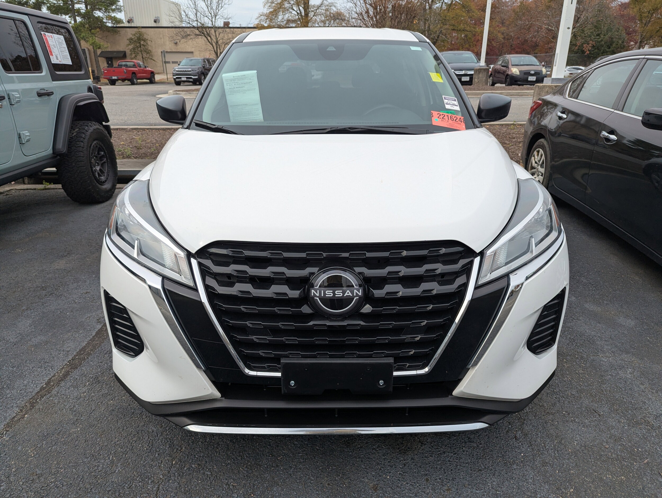 2024 Nissan Kicks S photo 2