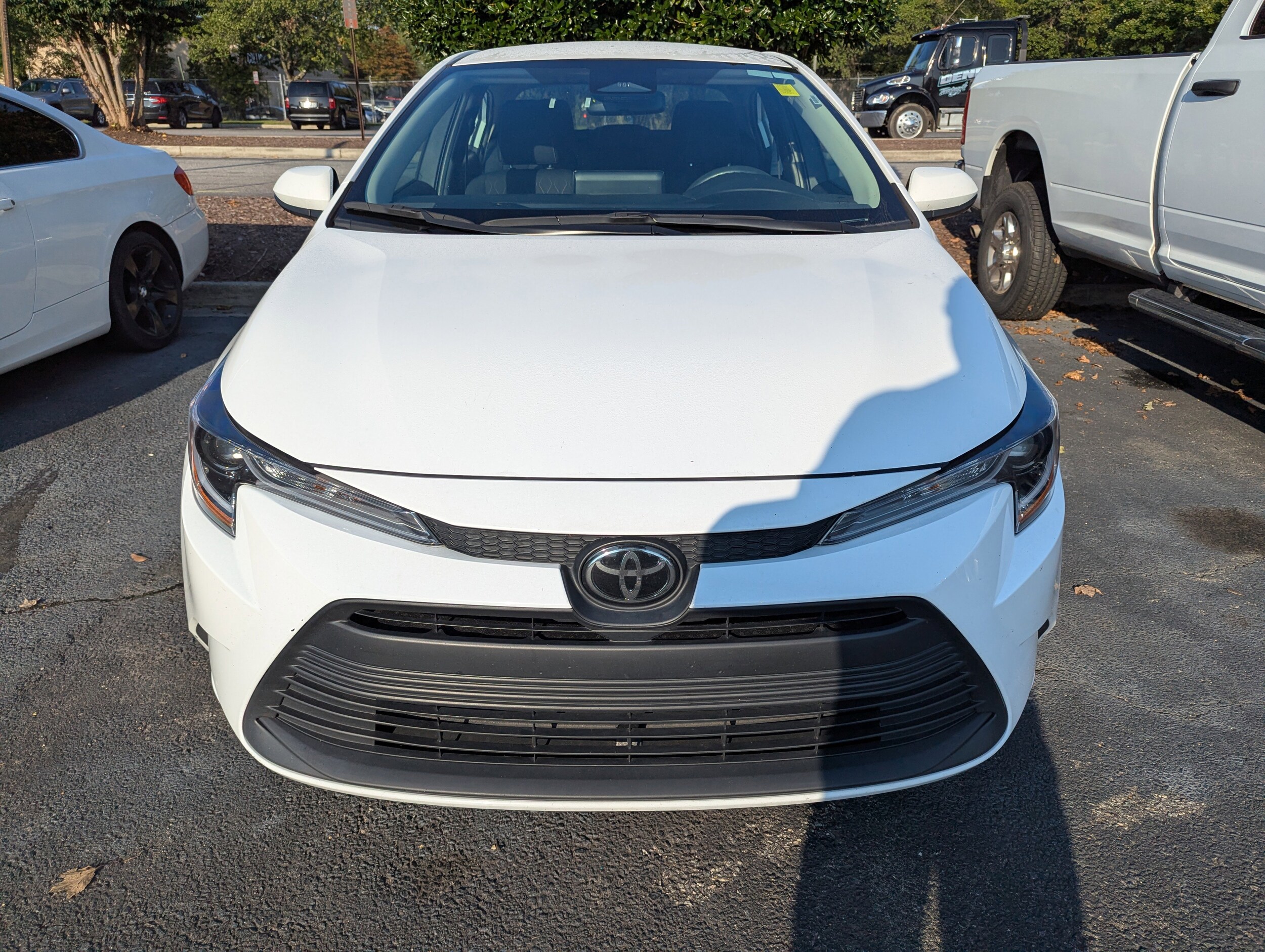 2024 Toyota Corolla LE photo 2