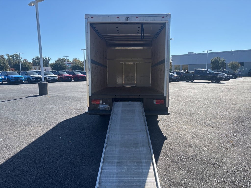 2023 Ram 3500 Cutaway photo 4