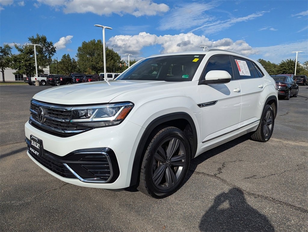 Used 2020 Volkswagen Atlas Cross Sport 3.6L V6 SE w/Technology R-Line 3.6L V6 SE w/Technology R-Line 4MOTION