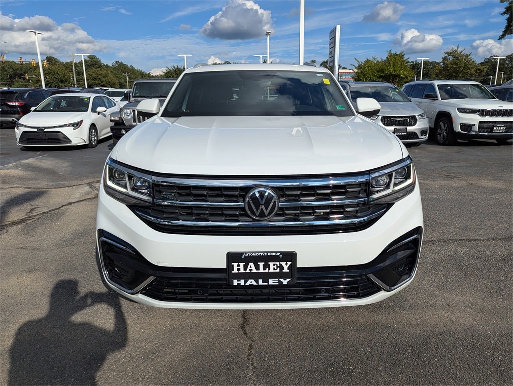 Used 2020 Volkswagen Atlas Cross Sport 3.6L V6 SE w/Technology R-Line 3.6L V6 SE w/Technology R-Line 4MOTION