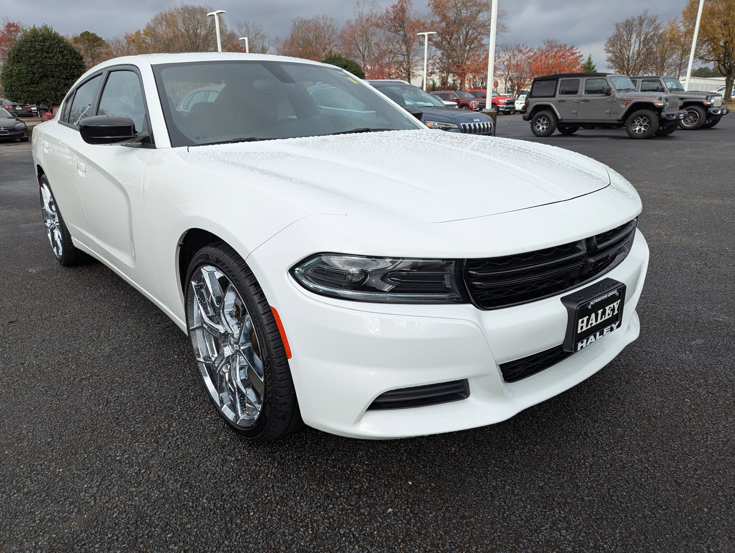 2023 Dodge Charger SXT photo 2