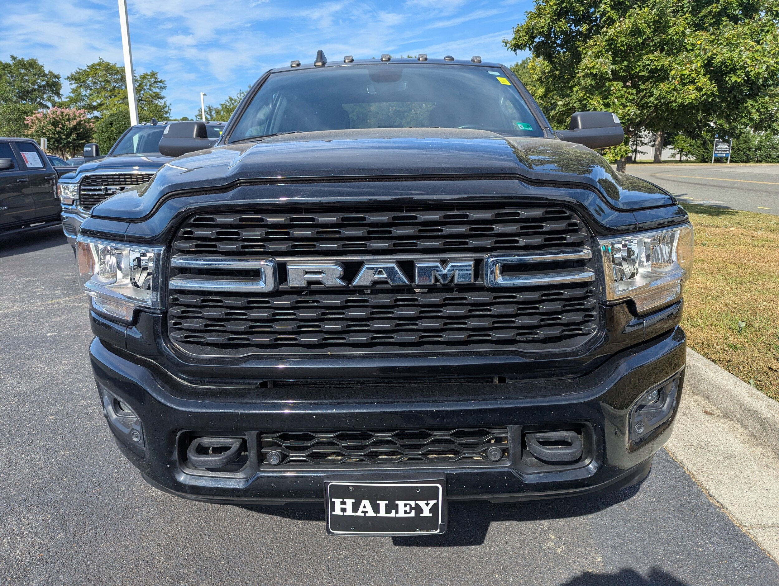 2022 Ram 2500 Big Horn photo 3