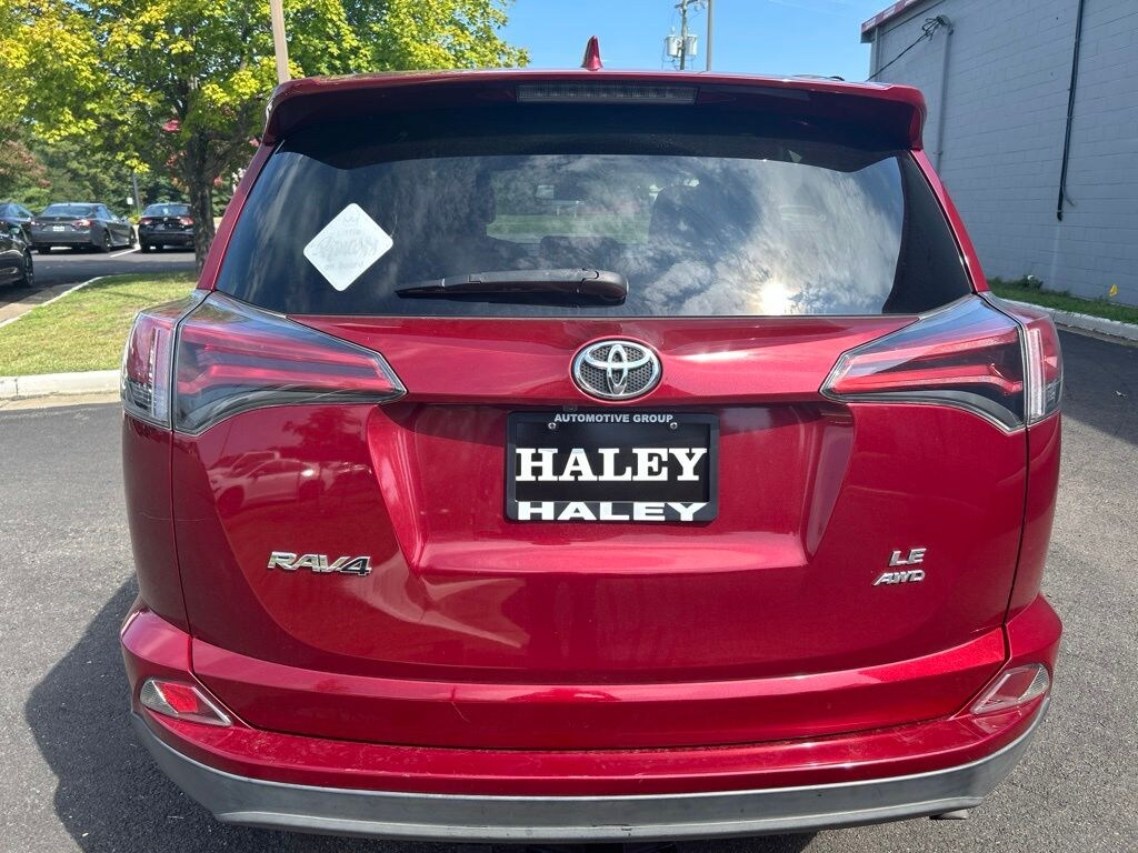 Used 2018 Toyota RAV4 LE SUV