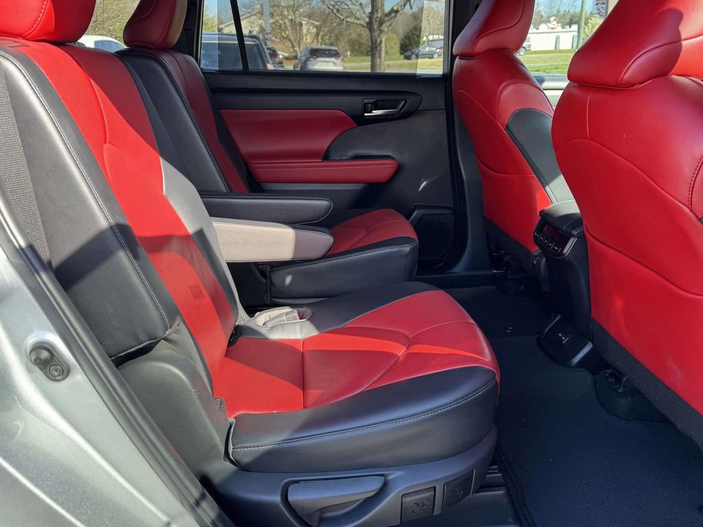 2023 Toyota Highlander XSE - Photo 14