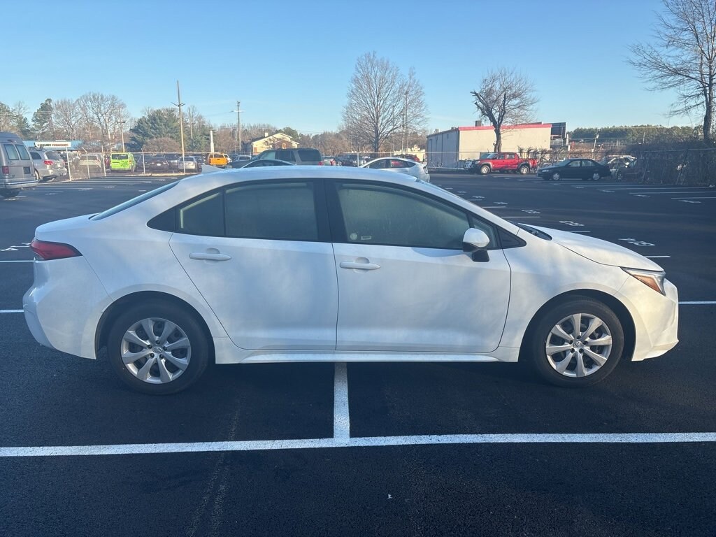 Used 2025 Toyota Corolla Hybrid LE Sedan