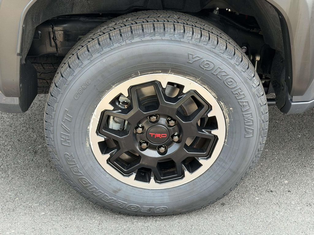2025 Toyota 4Runner TRD Off-Road - Photo 25