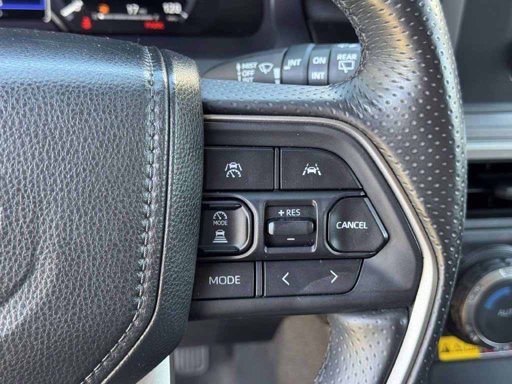 2025 Toyota 4Runner TRD Off-Road - Photo 12