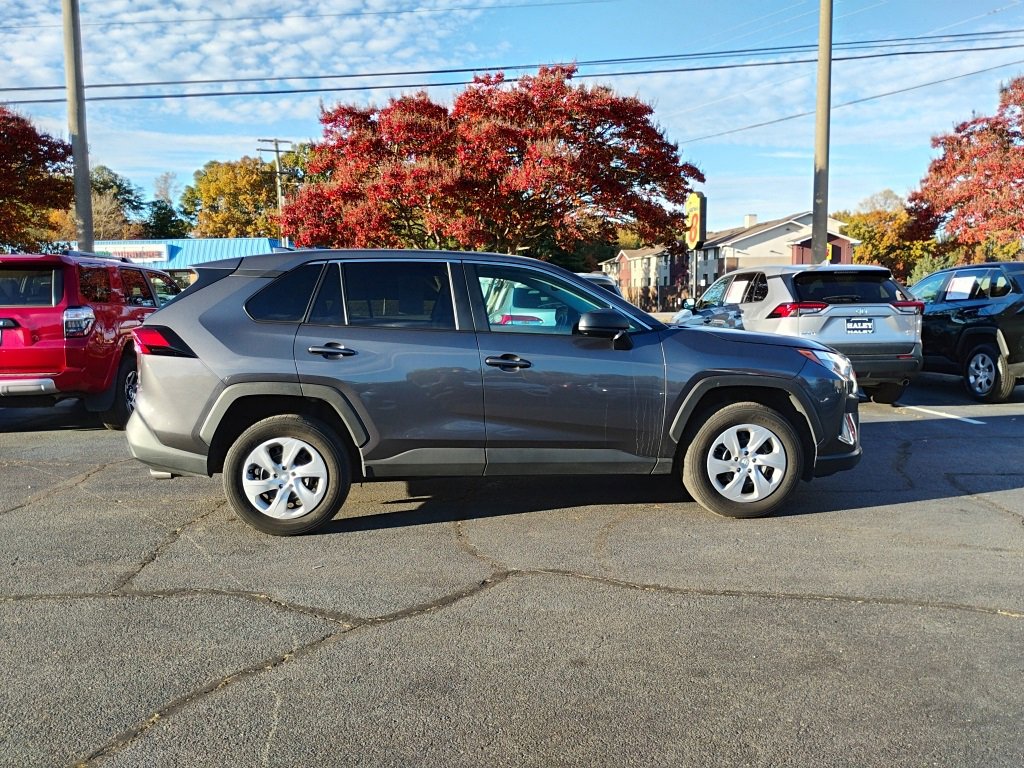 Used 2024 Toyota RAV4 LE with VIN 2T3F1RFV8RW459574 for sale in Northfield, Minnesota