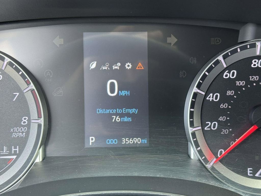 2022 Toyota Highlander L - Photo 13