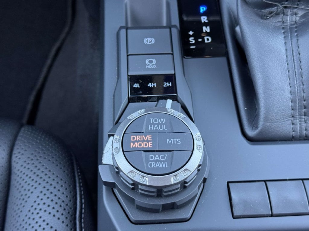 2026 Toyota Tacoma TRD Off Road - Photo 8
