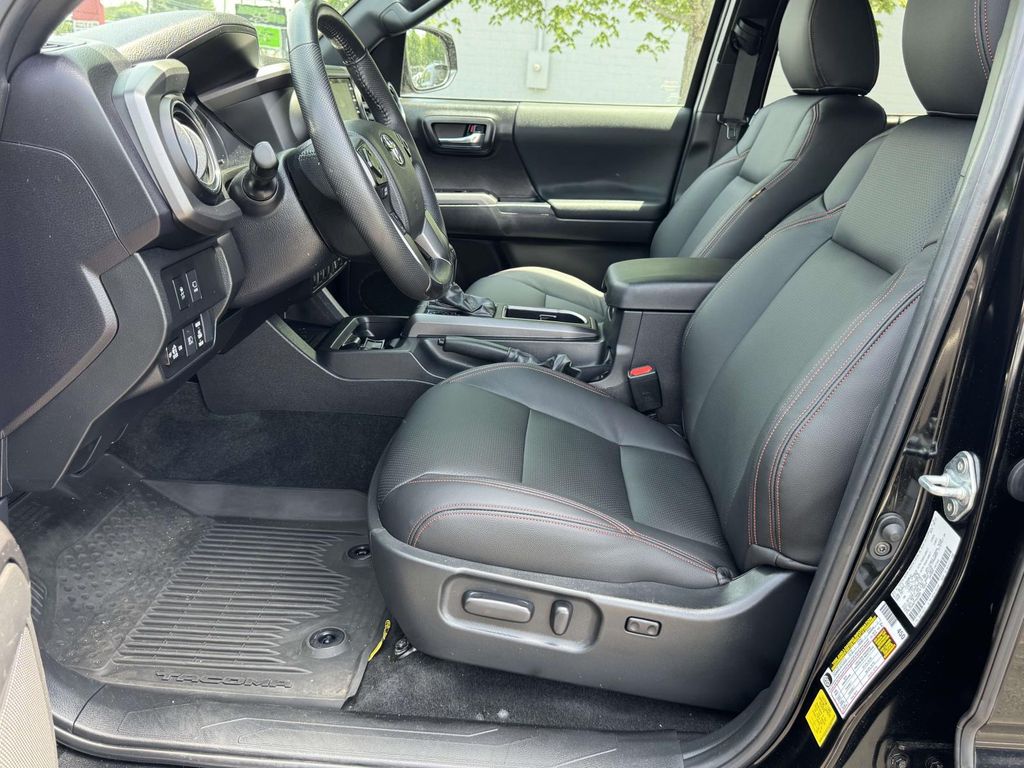 2023 Toyota Tacoma TRD Sport - Photo 21