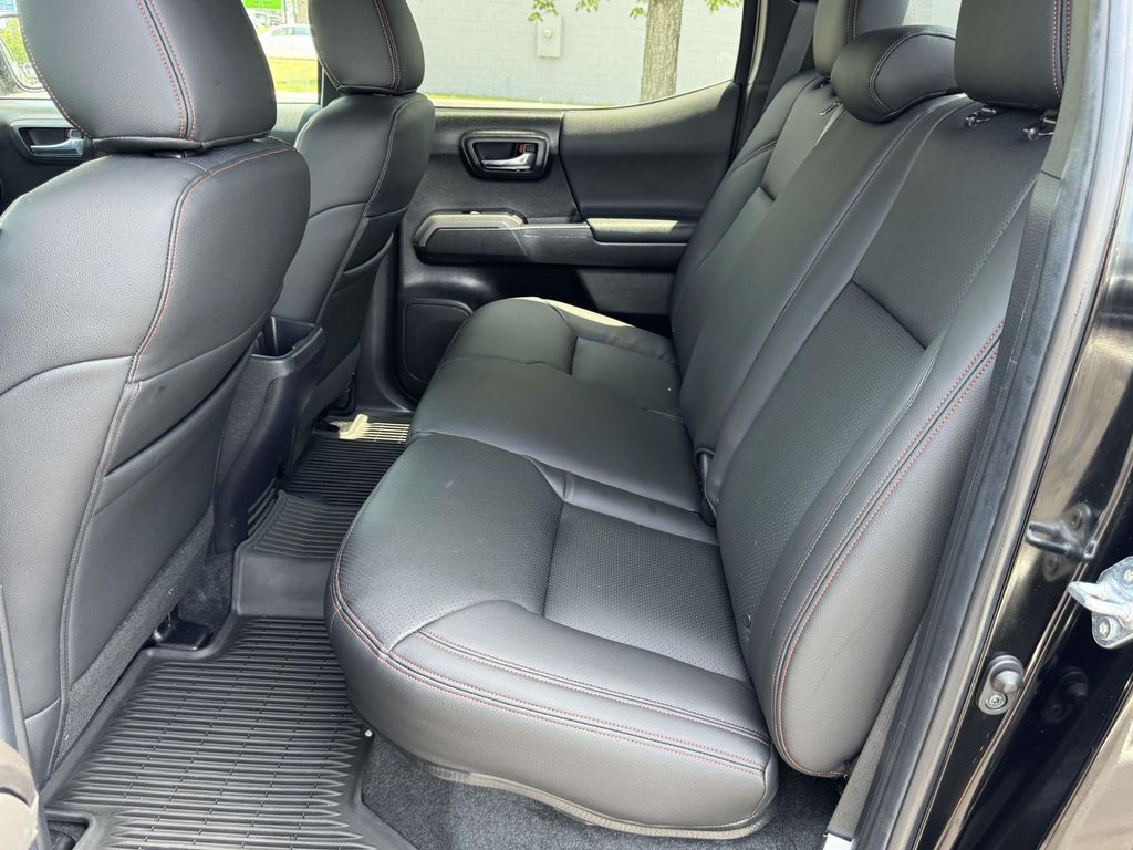 2023 Toyota Tacoma TRD Sport - Photo 18