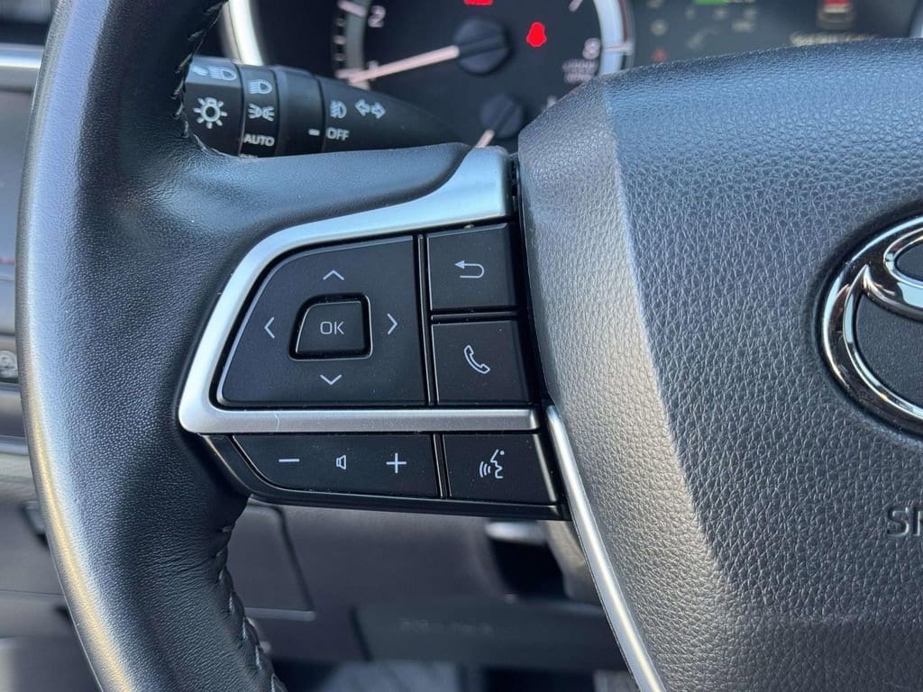 2023 Toyota Highlander XSE - Photo 10