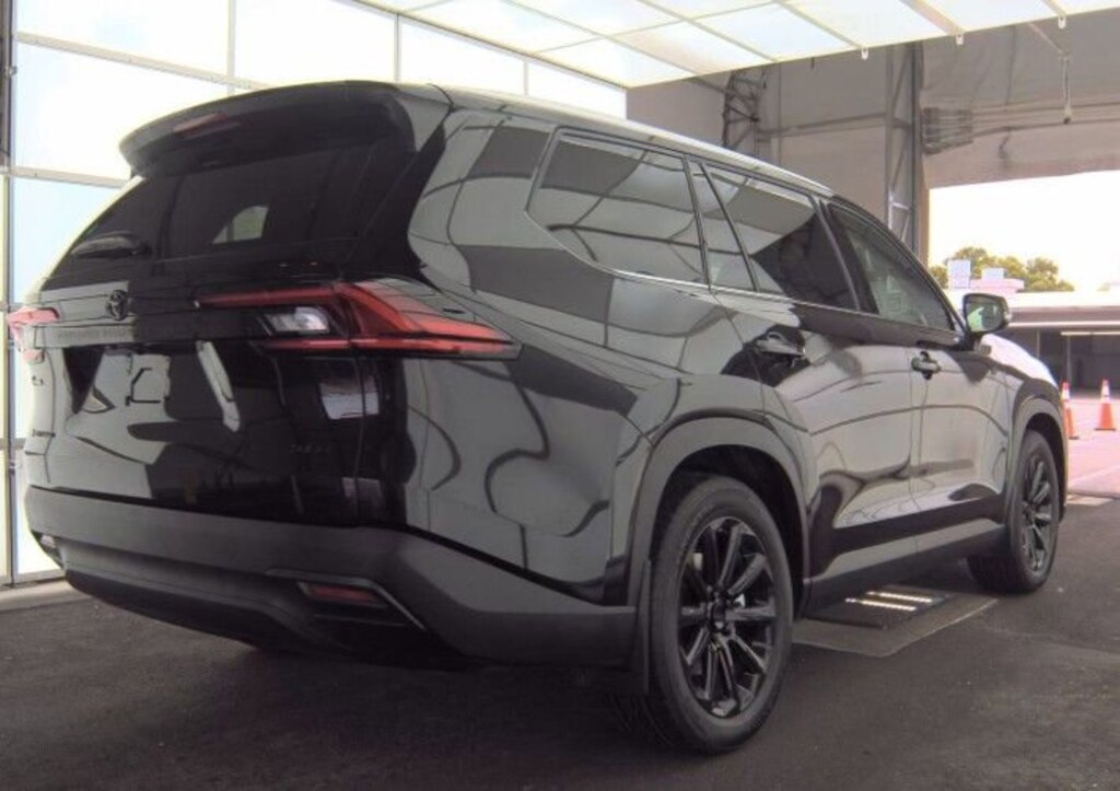 Used 2025 Toyota Grand Highlander Hybrid XLE SUV