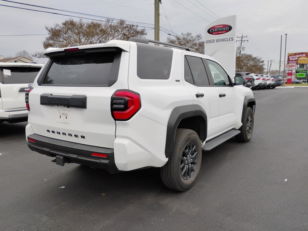 2025 Toyota 4Runner SR5 photo 3