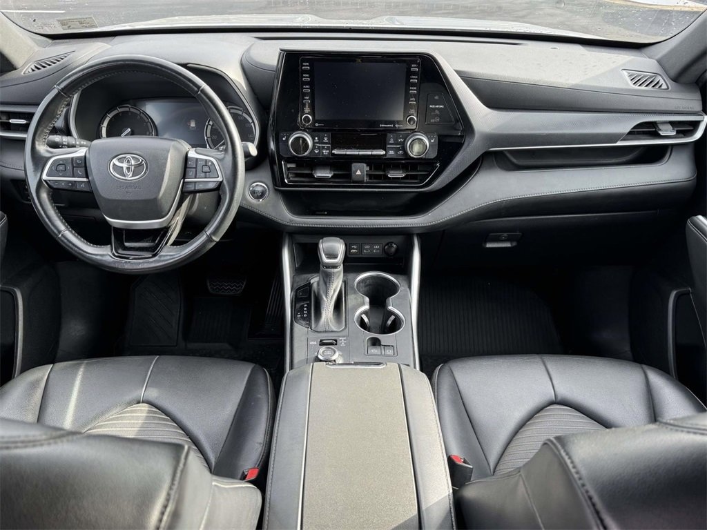 Used 2022 Toyota Highlander XSE SUV