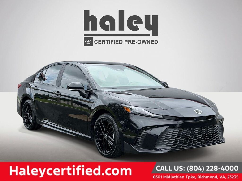 Used 2025 Toyota Camry SE Sedan