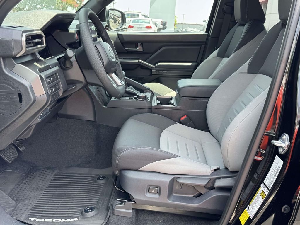 2026 Toyota Tacoma TRD Off Road - Photo 21