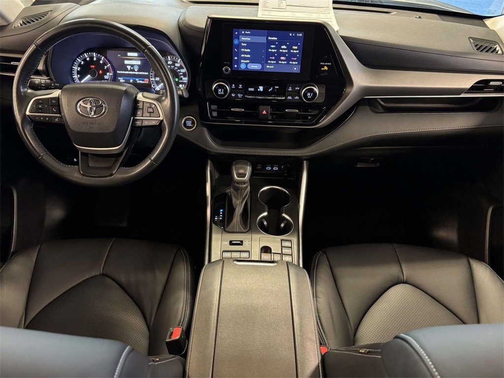 Used 2024 Toyota Highlander LE SUV
