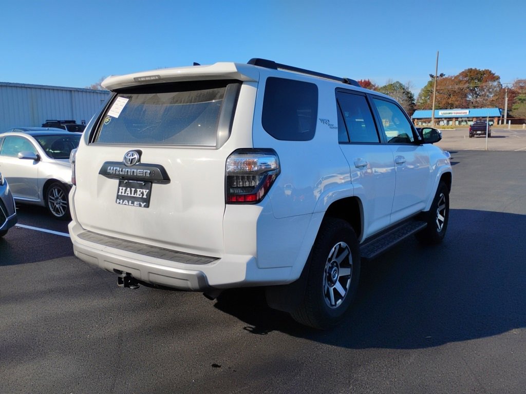 2024 Toyota 4Runner TRD Off-Road Premium photo 2