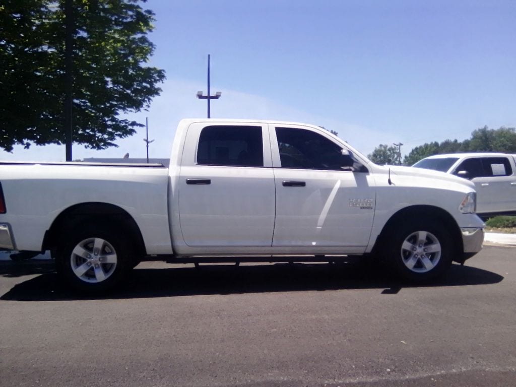 2023 RAM 1500 Classic SLT 4x4 Crew Cab 5'7's photo
