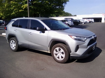 2025 Toyota RAV4 LE SUV