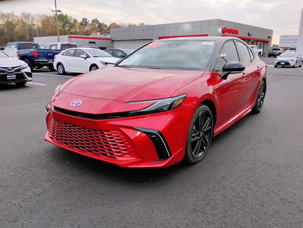 2025 Toyota Camry XSE photo 4