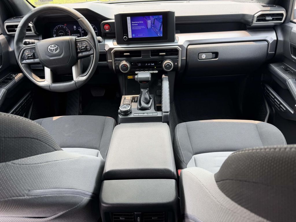 2025 Toyota 4Runner TRD Off-Road - Photo 2