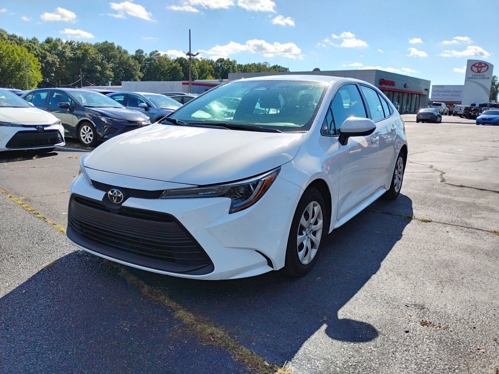 2024 Toyota Corolla LE photo 4