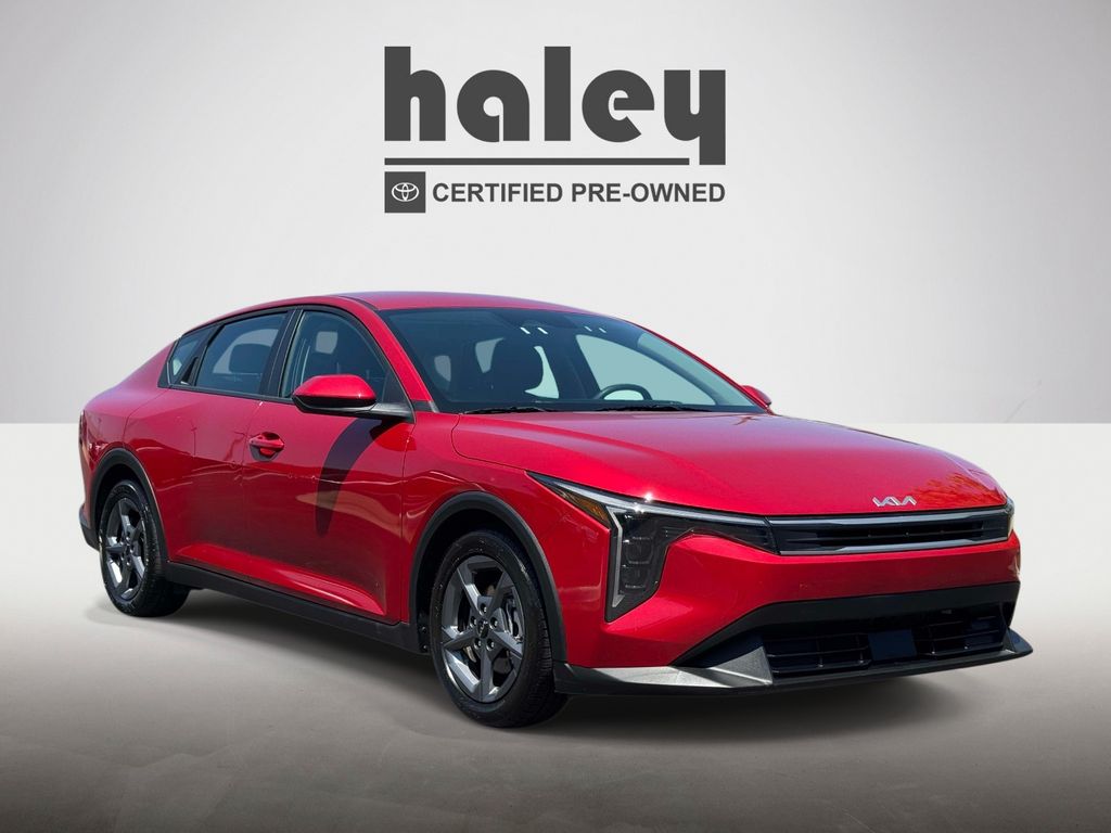 2025 Kia K4 LXS AT's photo