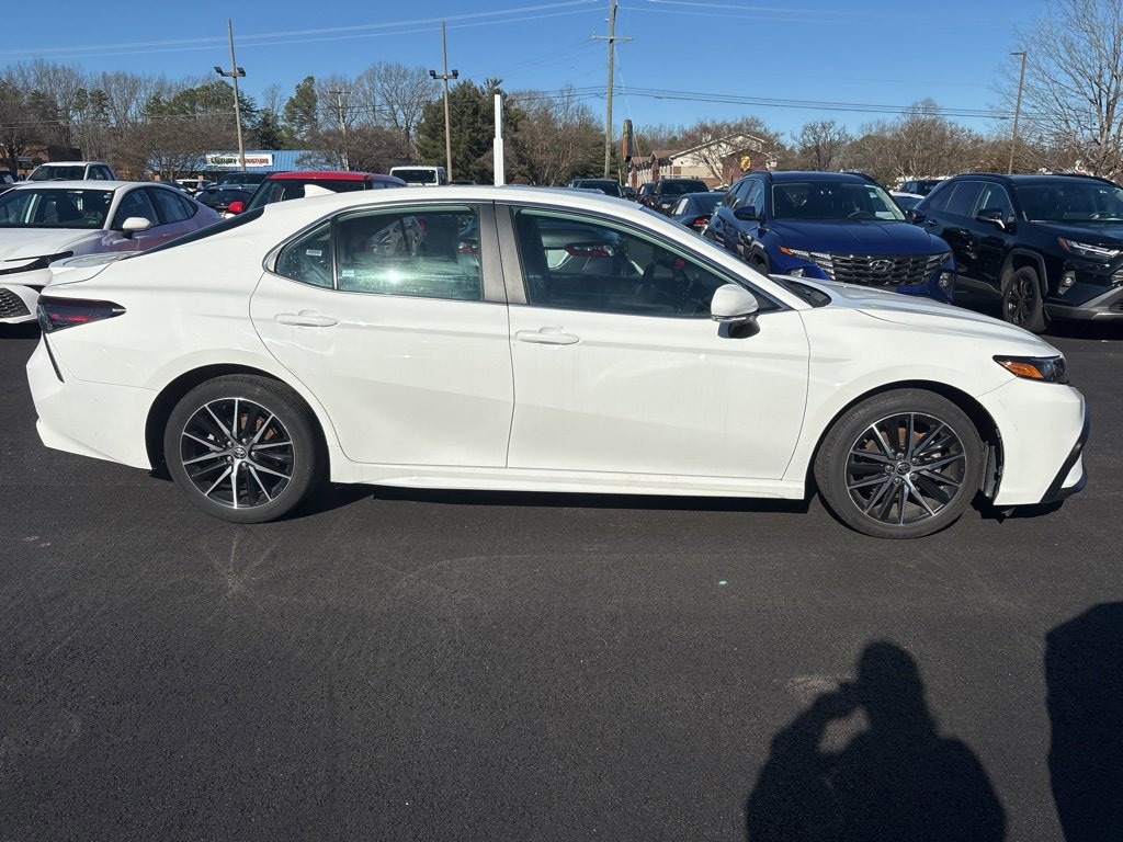 Used 2024 Toyota Camry SE Sedan